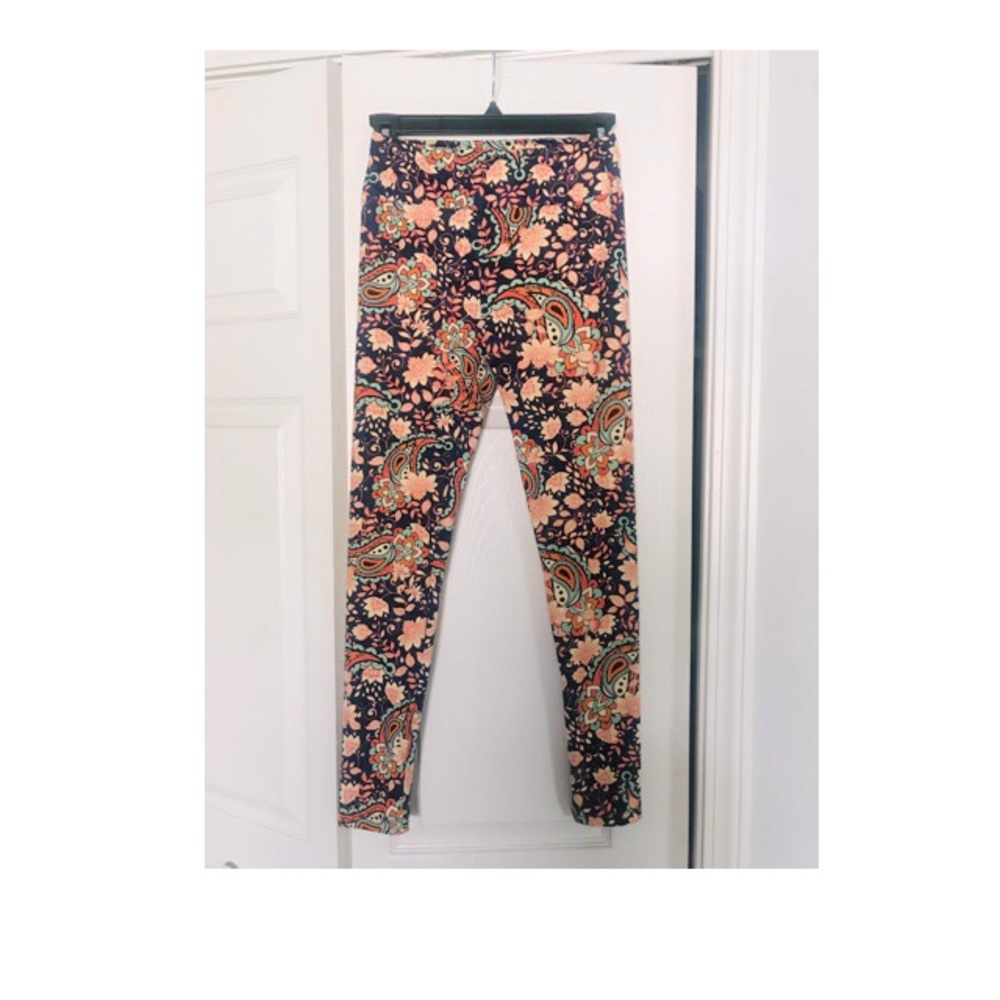 Never worn before LulaRoe leggings